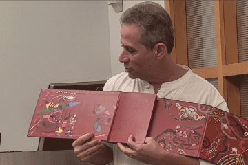 Roger Mello visiting a Picturebook class