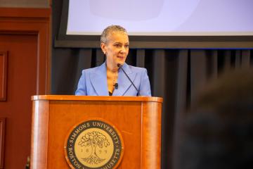 Dr. Sharon Malone delivers her keynote for the 2025 Ifill Forum, photograph by Ashley Purvis