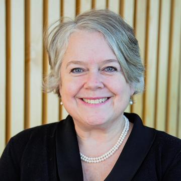 Photo of Gretchen Peterson
