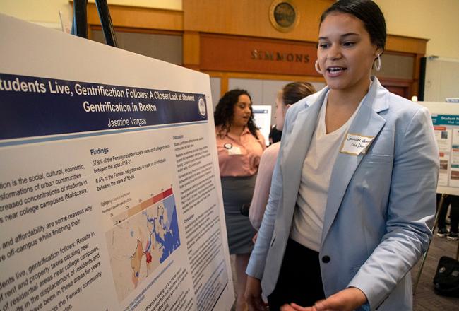 Student presenting at the Undergraduate Symposium