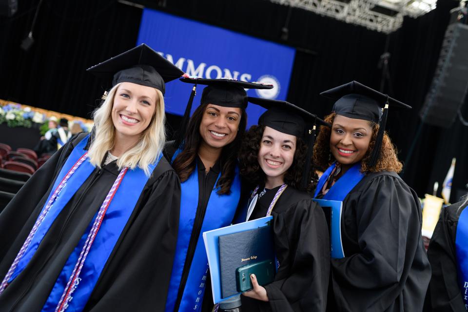 Celebrating the 113th Simmons Commencement Simmons University